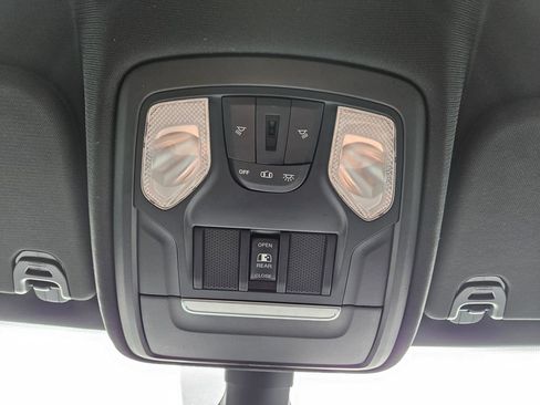 Used 2019 RAM 1500 Big Horn AWD/4WD image 22