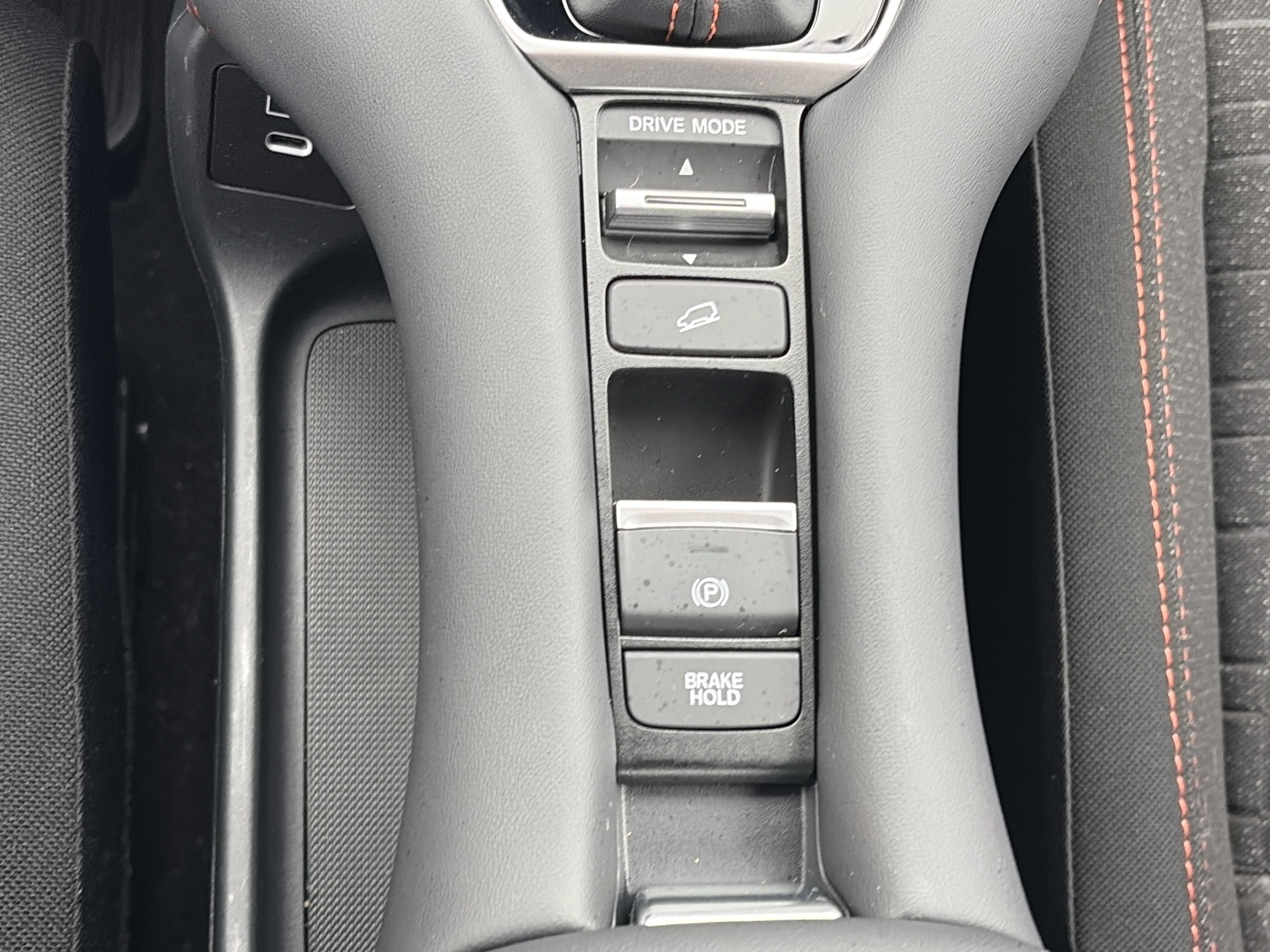 Certified 2025 Honda HR-V Sport image 33