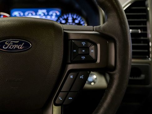 Used 2020 Ford Expedition XLT w/ Equipment Group 202A image 12