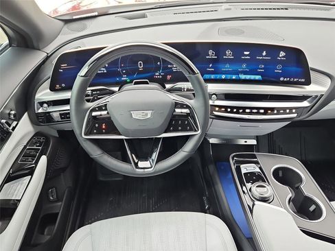 New 2026 Cadillac Lyriq Sport w/ LPO, Floor Liner Package AWD/4WD image 13