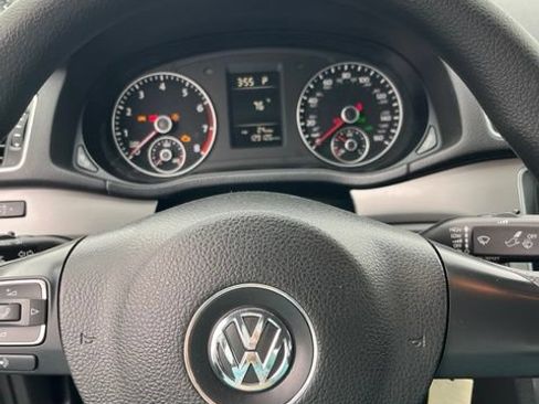 Used 2013 Volkswagen Passat 2.5 S FWD image 13
