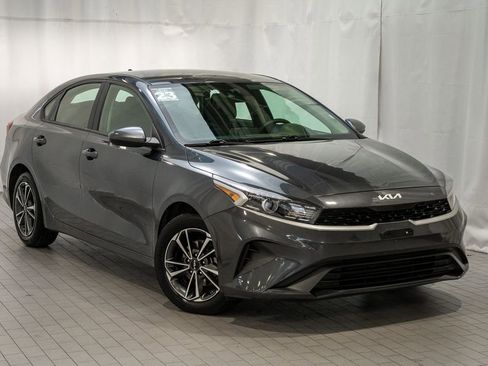 Certified 2023 Kia Forte LXS image 1