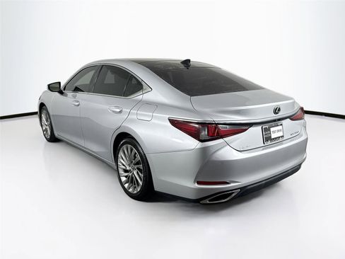 Used 2020 Lexus ES 350 Ultra Luxury w/ Accessory Package 2 FWD image 13