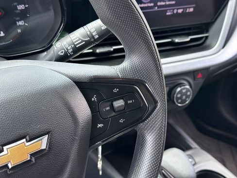 Used 2024 Chevrolet Trax LS w/ Driver Confidence Package FWD image 16