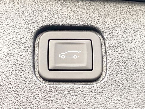 New 2025 Chevrolet Blazer EV LT image 24