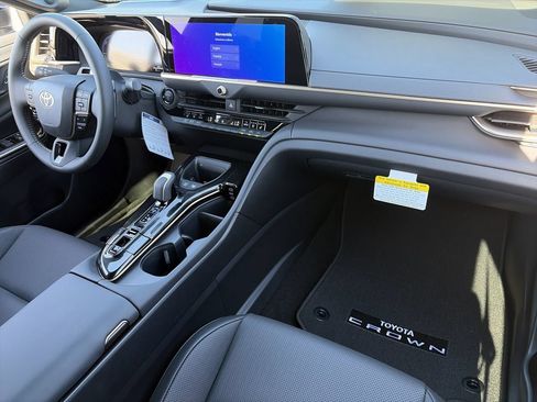 New 2026 Toyota Crown Platinum AWD/4WD image 24