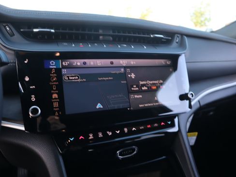 New 2026 Jeep Grand Cherokee Altitude AWD/4WD image 6