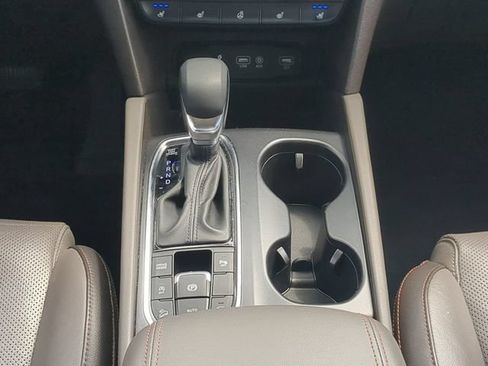 Used 2020 Hyundai Santa Fe Limited AWD/4WD image 18