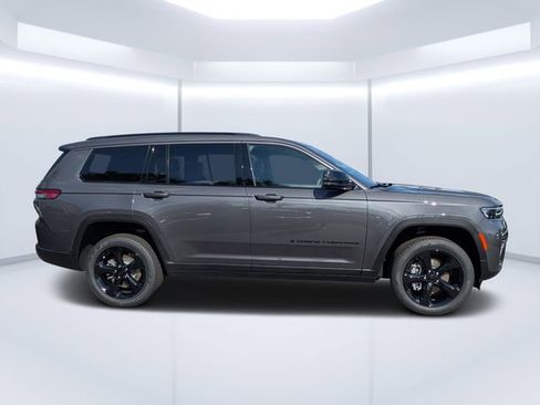 New 2026 Jeep Grand Cherokee L Limited RWD image 2