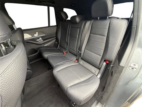 Used 2024 Mercedes-Benz GLS 450 4MATIC image 16