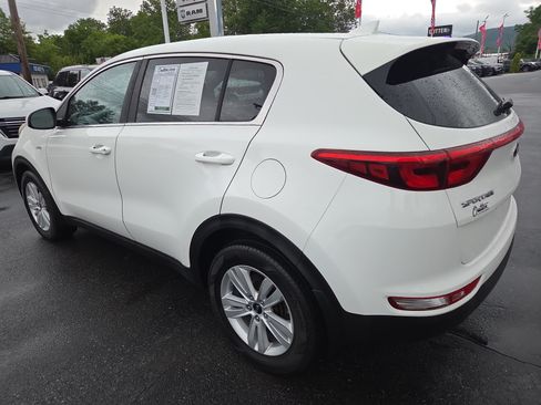 Used 2018 Kia Sportage LX AWD/4WD image 6