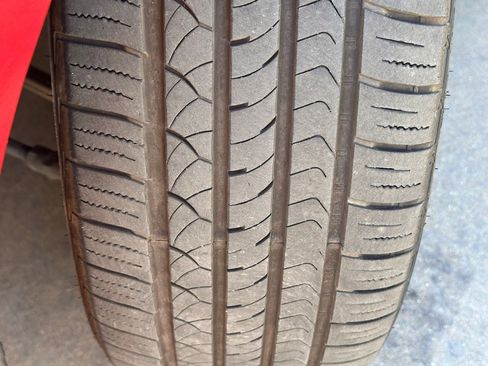 Used 2023 Genesis G70 2.0T image 34