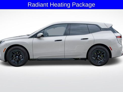 Used 2026 BMW iX xDrive45 w/ Premium Package AWD/4WD image 5