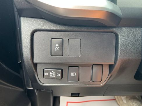 Used 2023 Toyota Tacoma SR5 RWD image 16