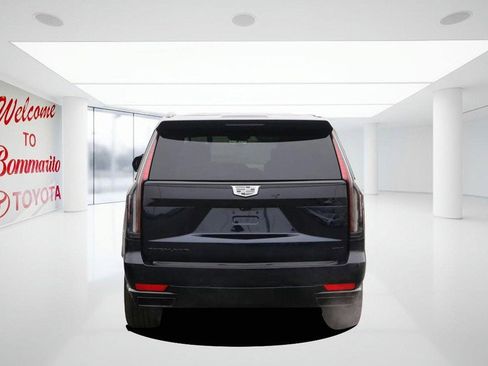 Used 2024 Cadillac Escalade Sport Platinum w/ LPO, ONYX Package image 6