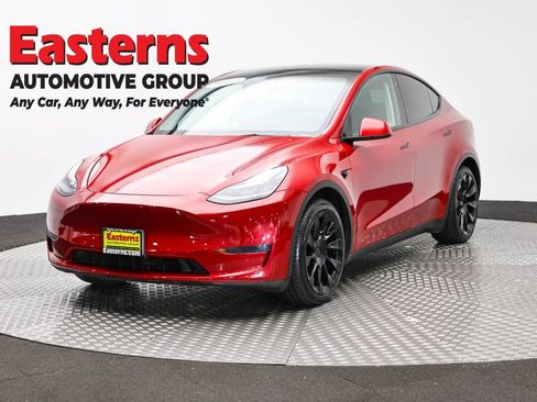 Used 2021 Tesla Model Y Long Range AWD/4WD image 1