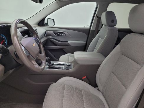 Used 2020 Chevrolet Traverse LT FWD image 17