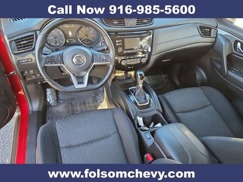 Used 2017 Nissan Rogue SV image 21