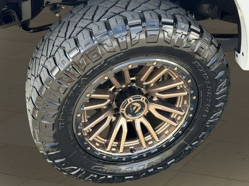 Used 2023 Ford F250 Lariat image 23