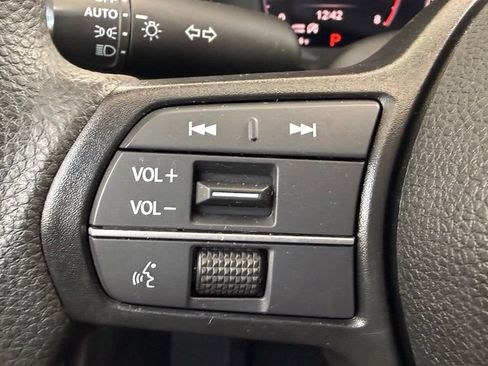 Certified 2023 Honda Accord LX image 29