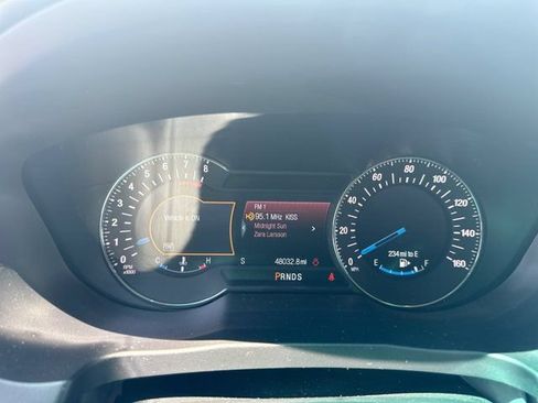 Used 2017 Ford Explorer Platinum AWD/4WD image 18