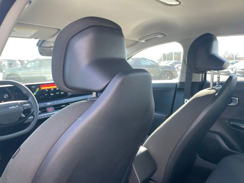 New 2026 Kia K4 LXS image 24