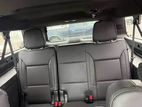 Used 2021 GMC Yukon XL Denali w/ Denali Premium Package AWD/4WD image 19
