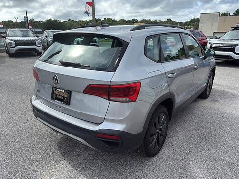 Used 2023 Volkswagen Taos S FWD image 5