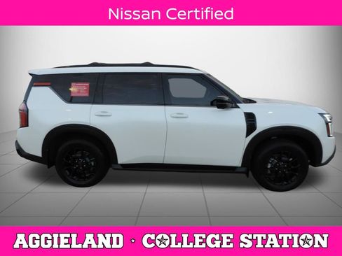 Certified 2025 Nissan Armada PRO-4X image 2