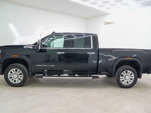 Used 2020 GMC Sierra 2500 Denali w/ Denali Ultimate Package image 3