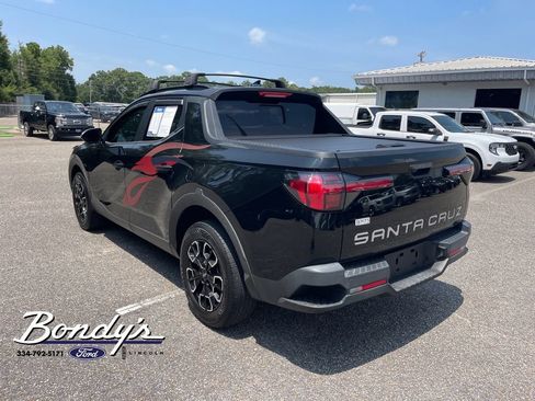 Used 2022 Hyundai Santa Cruz SEL w/ Activity Package FWD image 12