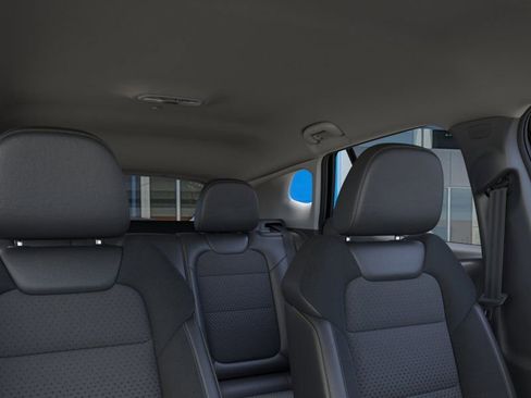 New 2026 Chevrolet Trax LT image 24