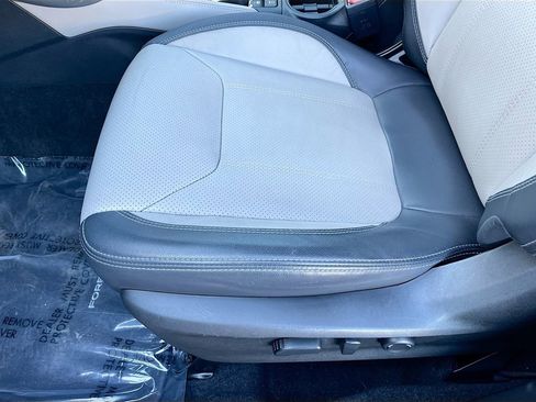 Used 2022 Subaru Forester Limited w/ Popular Package #2 image 20