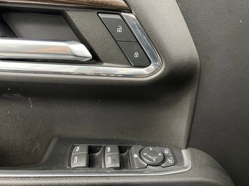 Used 2023 Chevrolet Silverado 1500 LT image 12