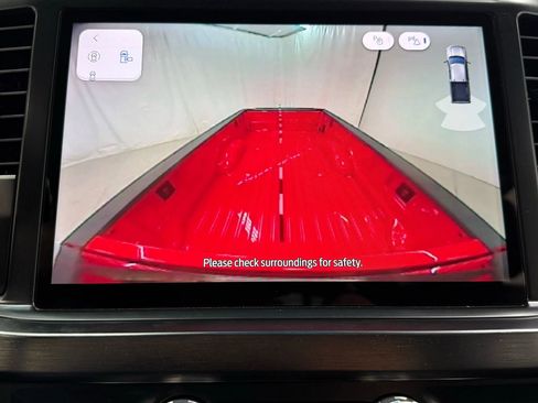 Used 2024 Ford F350 Lariat image 27