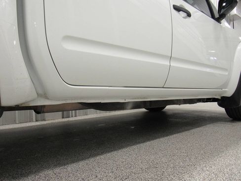 Used 2019 Nissan Frontier SV w/ Value Truck Package AWD/4WD image 23