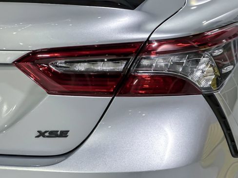 Used 2022 Toyota Camry XSE image 12