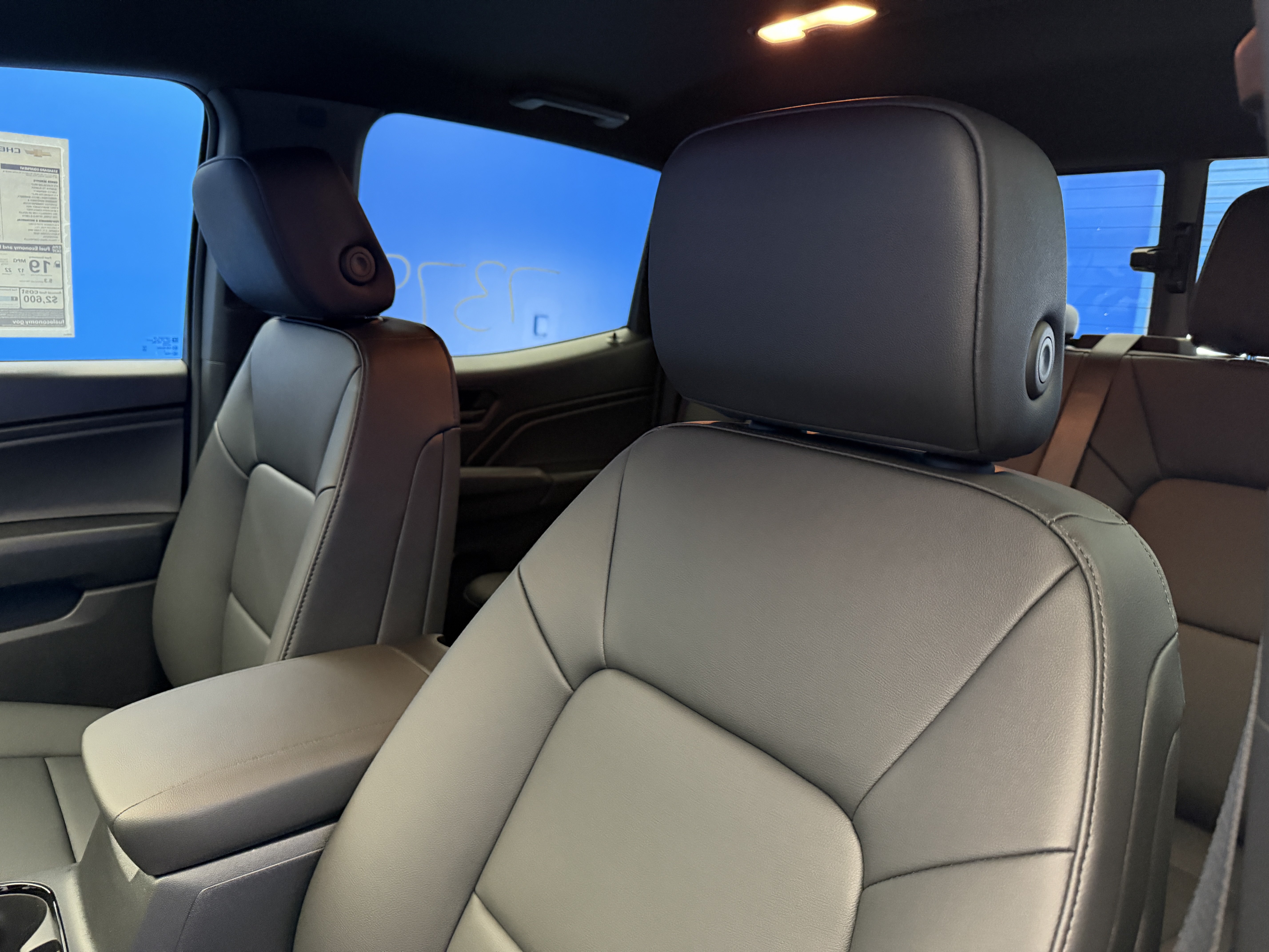 New 2026 Chevrolet Colorado Trail Boss AWD/4WD image 12
