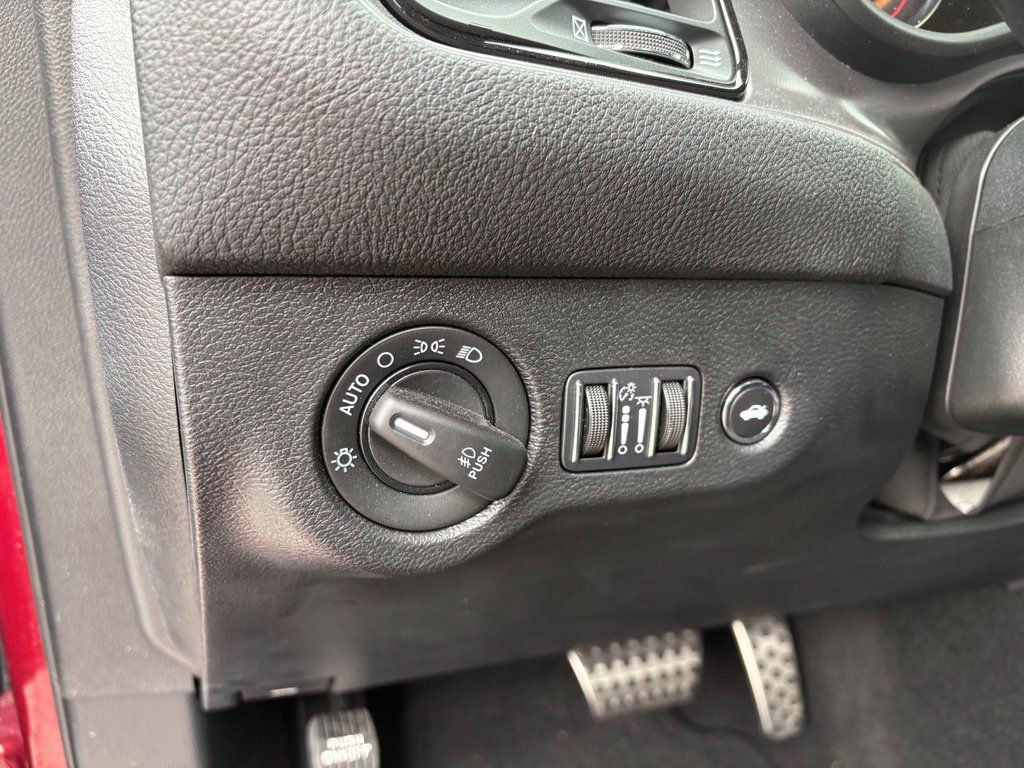 Used 2023 Dodge Challenger R/T Scat Pack RWD image 13