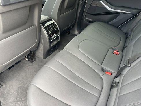 Used 2021 BMW X5 sDrive40i w/ Convenience Package RWD image 14