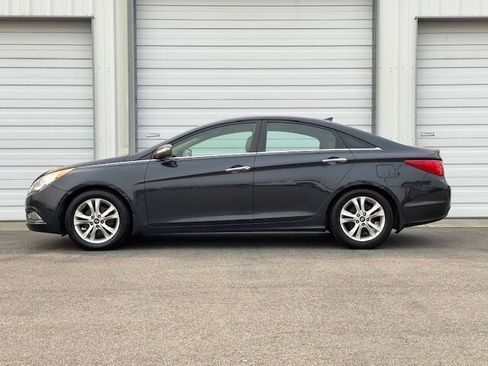 Used 2013 Hyundai Sonata Limited FWD image 9
