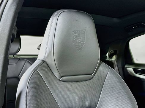 Certified 2026 Porsche Cayenne E-Hybrid Coupe AWD/4WD image 26
