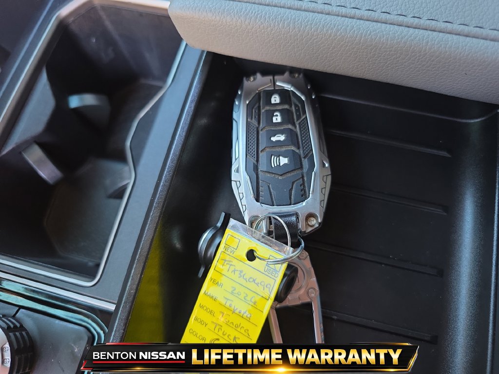 Used 2026 Toyota Tundra Limited AWD/4WD image 14