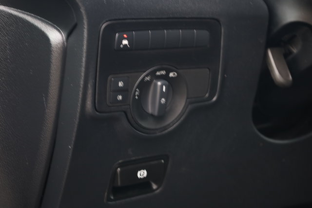 Used 2023 Mercedes-Benz Metris Passenger image 12