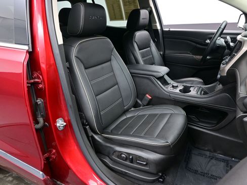 Used 2023 GMC Acadia Denali w/ Denali Ultimate Package image 14