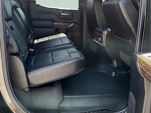 Used 2022 Chevrolet Silverado 1500 High Country w/ Safety Package II AWD/4WD image 11