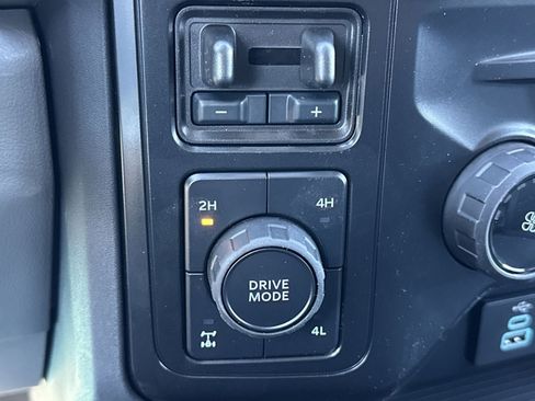 New 2026 Ford F250 XLT w/ FX4 Off-Road Package image 27