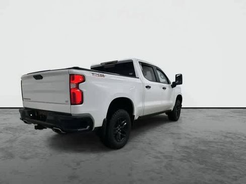 Used 2020 Chevrolet Silverado 1500 LT Trail Boss AWD/4WD image 3