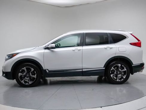 Used 2019 Honda CR-V Touring image 2