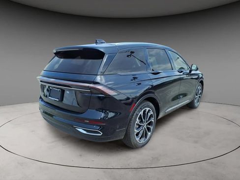 New 2024 Lincoln Nautilus Reserve w/ Equipment Group 203A AWD/4WD image 9